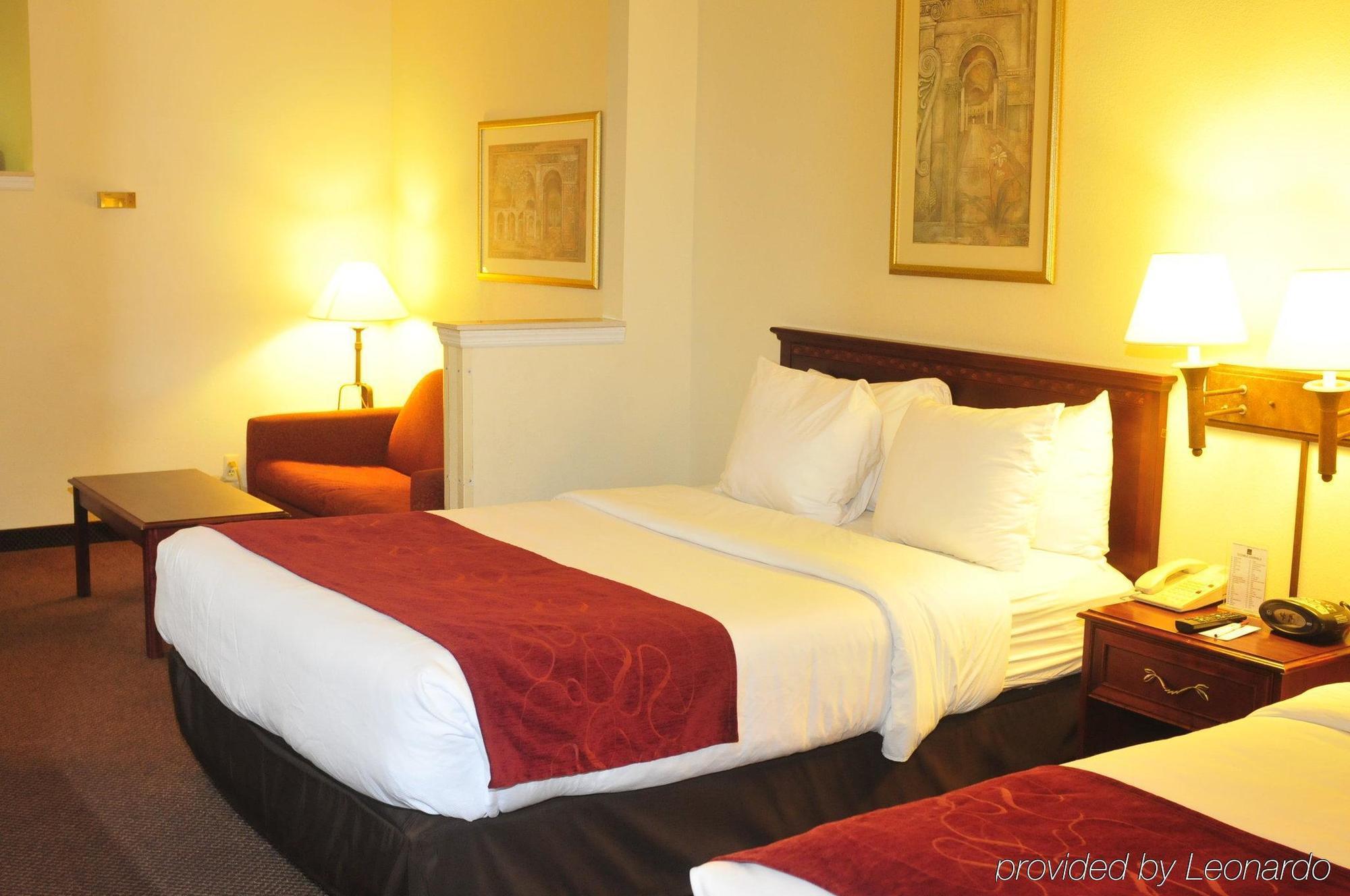 Comfort Suites Newark - Harrison Exterior foto