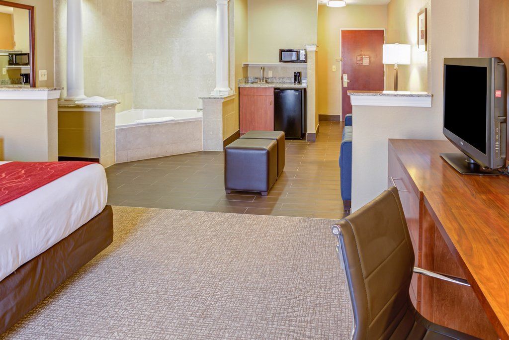 Comfort Suites Newark - Harrison Exterior foto